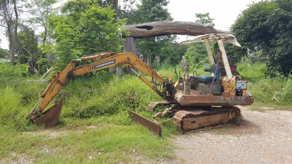 ขาย แบคโฮ KOMATSU PC30-5 รถพร้อมใช้งาน เครื่องดี เอกสารใบซื้อขาย