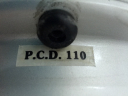 ขายแม็กซ์กล้วย FC 12" 4 รู P.C.D.110 กว้าง 5" ตรงรุ่น MIRA ขายแม็กซ์กล้วย FC 12" 4 รู P.C.D.110 กว้าง 5" ตรงรุ่น MIRA