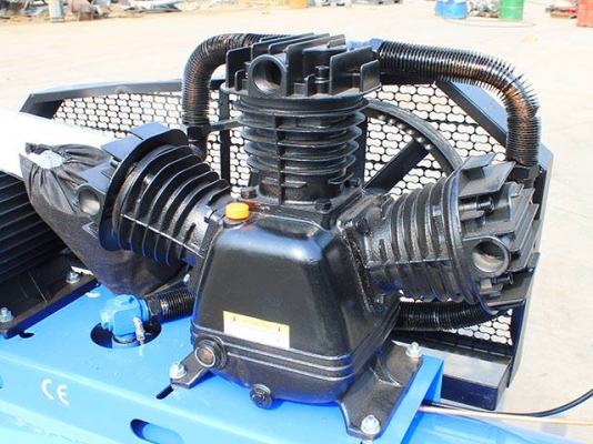 ขายปั๊มลม SNK N300 ขนาด300 ลิตร 3สูบ ไฟ380v มอเตอร์ 10แรง ของใหม่