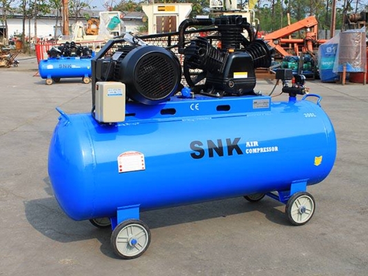 ขายปั๊มลม SNK N300 ขนาด300 ลิตร 3สูบ ไฟ380v มอเตอร์ 10แรง ของใหม่
