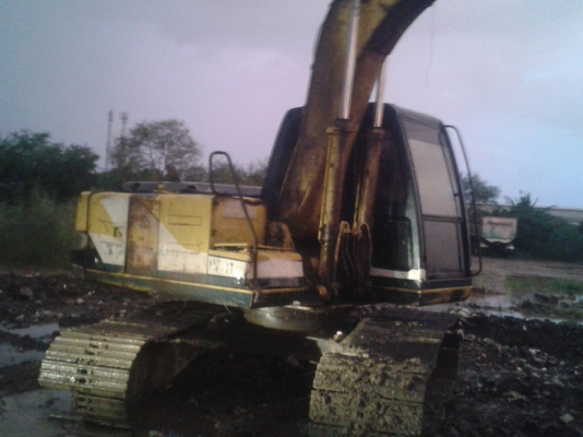 ขายด่วน KOBELCO SK120-3MART IIIสภาพพร้อมใช้งาน เครื่องปั้มดี ทำงานเร็วไม่โหลด รถทำงานทุกวัน ไฟฟ้ามี แอร์เย็น โซ่ช่วงล่างสวย เฟรมสวย เอกสารใบอินวอยซ์