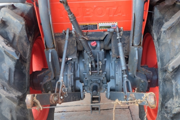 รถไถรุ่น L4708DT ใบมีด+ผาน1ตัว ดาวน์ 10,000 บาท โทร089-0111624