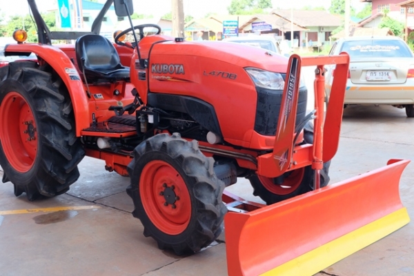 รถไถรุ่น L4708DT ใบมีด+ผาน1ตัว ดาวน์ 10,000 บาท โทร089-0111624