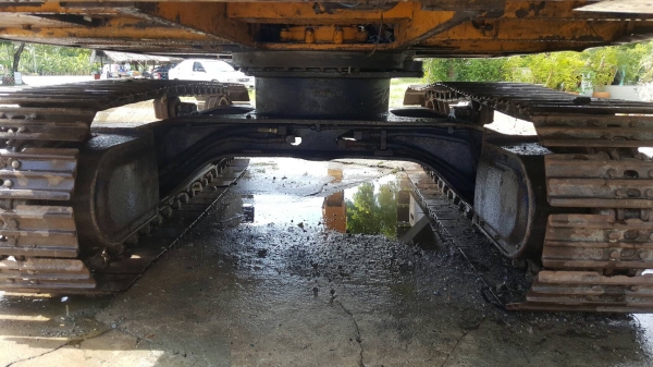 ขายรถแบคโฮ pc100 รุ่น2