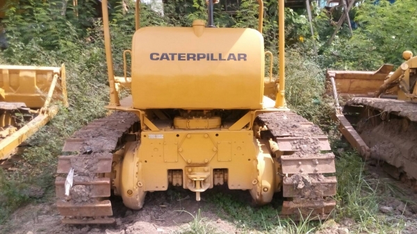 ขายรถแทรกเตอร์ CAT-D-5-D ตีนไก่ สภาพสวยพร้อมใช้งาน เครื่อง 43-V ขายไม่แพงครับ