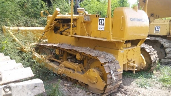 ขายรถแทรกเตอร์ CAT-D-5-D ตีนไก่ สภาพสวยพร้อมใช้งาน เครื่อง 43-V ขายไม่แพงครับ