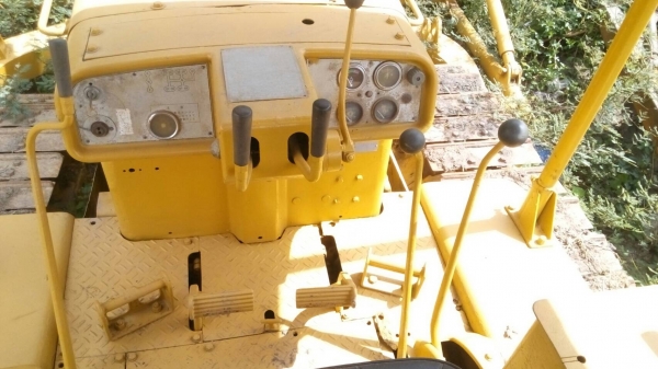 ขายรถแทรกเตอร์ CAT-D-5-D ตีนไก่ สภาพสวยพร้อมใช้งาน เครื่อง 43-V ขายไม่แพงครับ