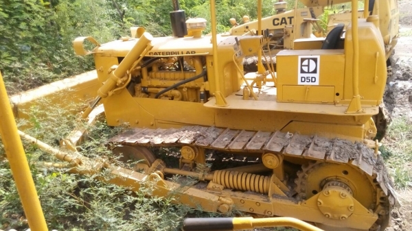 ขายรถแทรกเตอร์ CAT-D-5-D ตีนไก่ สภาพสวยพร้อมใช้งาน เครื่อง 43-V ขายไม่แพงครับ