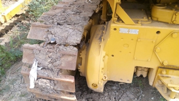 ขายรถแทรกเตอร์ CAT-D-5-D ตีนไก่ สภาพสวยพร้อมใช้งาน เครื่อง 43-V ขายไม่แพงครับ