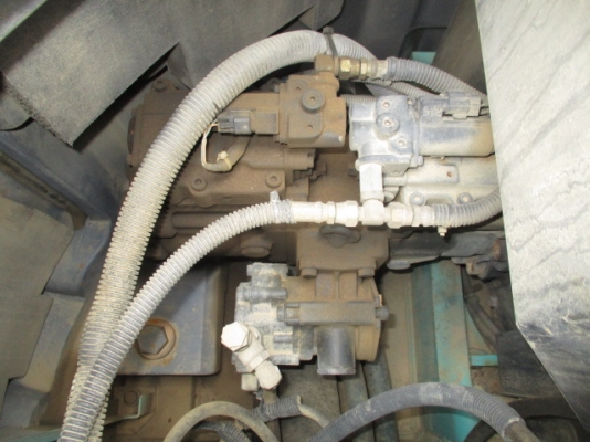 ขายรถขุด KOBELCO SK135SR  สภาพสวยพร้อมใช้ นำเข้าจากประเทศญี่ปุ่น ติดต่อ อำพล 090-9694506/ 080-3031241