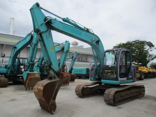 ขายรถขุด KOBELCO SK135SR  สภาพสวยพร้อมใช้ นำเข้าจากประเทศญี่ปุ่น ติดต่อ อำพล 090-9694506/ 080-3031241