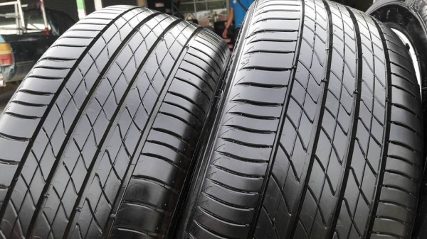 ขายล้อแม็กพร้อมยางป้ายแดง accord g9 mc 17" ขายล้อแม็กพร้อมยางป้ายแดง accord g9 mc 17"