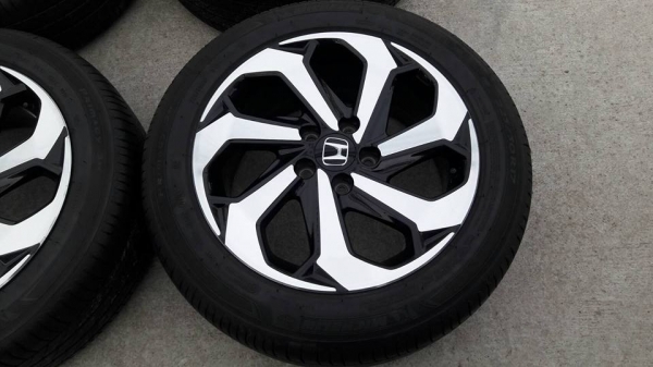 ขายล้อแม็กพร้อมยางป้ายแดง accord g9 mc 17" ขายล้อแม็กพร้อมยางป้ายแดง accord g9 mc 17"