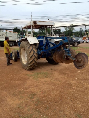 ขาย FORD T-5. อุปกรดันหน้า. ผาน3 เครื่องดี ปั้มดี ไฮดรอลิคดี พร้อมใช้งาน ขาย FORD T-5. อุปกรดันหน้า. ผาน3 เครื่องดี ปั้มดี ไฮดรอลิคดี พร้อมใช้งาน