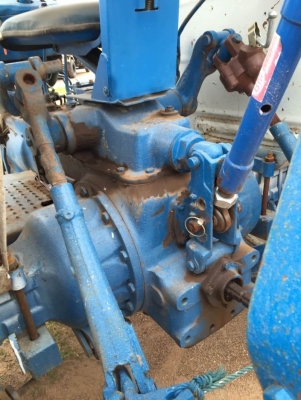 ขาย FORD T-5. อุปกรดันหน้า. ผาน3 เครื่องดี ปั้มดี ไฮดรอลิคดี พร้อมใช้งาน ขาย FORD T-5. อุปกรดันหน้า. ผาน3 เครื่องดี ปั้มดี ไฮดรอลิคดี พร้อมใช้งาน