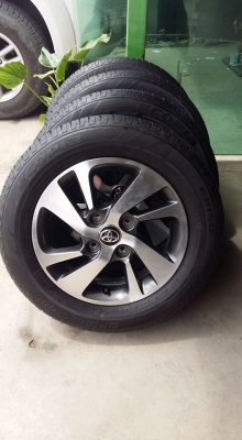 ขายล้อแม็กป้ายแดง avanza 15" ยางปี16 สนใจติดต่อ ตาเล็ก ล้อและยางครับ 081-3747940