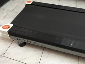 ลู่วิ่งไฟฟ้าสภาพใหม่ใช้งานน้อยมาก ยี่ห้อ 360 Ongsa รุ่น MTH SERIES MTH 4.0L รายละเอียดด้านในครับ สนใจสอบถาม TEL..0826264004 คุณนก