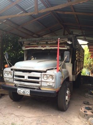 หัวยาว  2 เพลา เกียร์กลาง ท้ายใหญ่  หมวกแก็ป รถพร้อมใช่งานอ้อย  ราคา  320,000  บาท