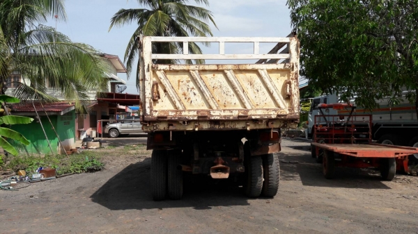 ISUZU DECA 270แรง EURO 2 ปี 49 แม่-ลูก / ดั้ม กระบะสามมิตร