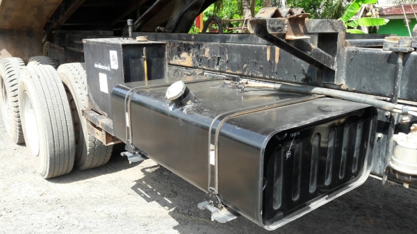 ISUZU DECA 270แรง EURO 2 ปี 49 แม่-ลูก / ดั้ม กระบะสามมิตร