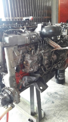 เครื่องยนต์อีซูสุ6HE1#195แรงม้าสวยๆอุปกรณ์ครบมีใบเลขเครื่องติดดีมากครับ