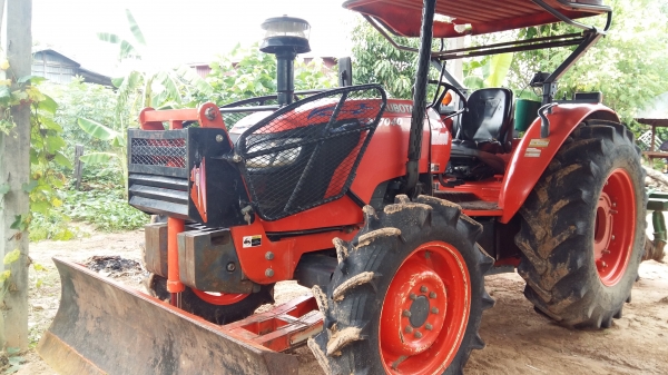 ขาย450000บาท รถไถคูโบต้าM70แรง สภาพสวยๆ พร้อมใช้ เอกสารพร้อมโอน ขาย450000บาท รถไถคูโบต้าM70แรง สภาพสวยๆ พร้อมใช้ เอกสารพร้อมโอน