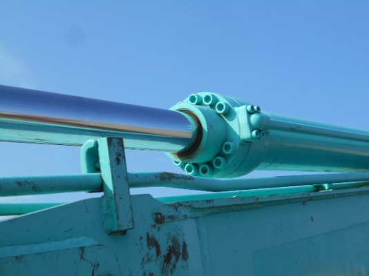 ขายรถขุดเก่าญี่ปุ่น kobelco sk135 yy04 รถสวยจริง รถมาถึงเมืองไทยเร็วๆนี้ สนใจติดต่อสอบถาม 092-3309229 อีด