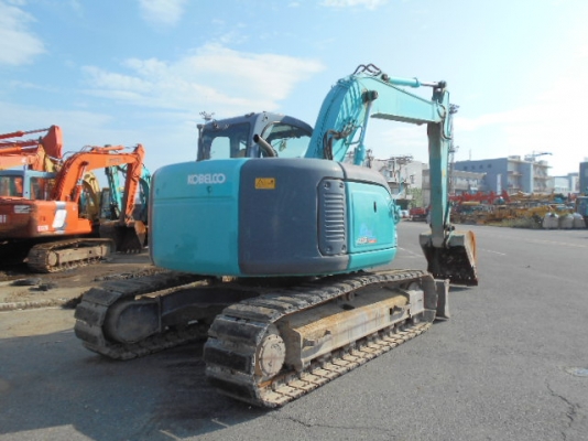 ขายรถขุดเก่าญี่ปุ่น kobelco sk135 yy04 รถสวยจริง รถมาถึงเมืองไทยเร็วๆนี้ สนใจติดต่อสอบถาม 092-3309229 อีด