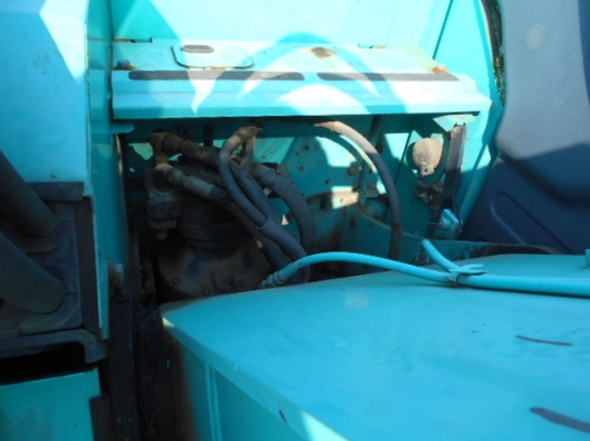 ขายรถขุดเก่าญี่ปุ่น kobelco sk135 yy04 รถสวยจริง รถมาถึงเมืองไทยเร็วๆนี้ สนใจติดต่อสอบถาม 092-3309229 อีด