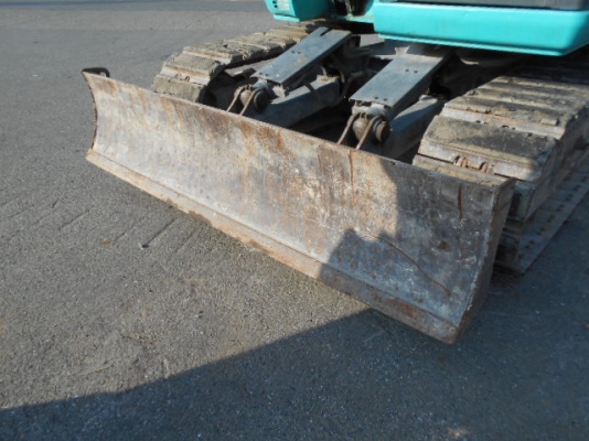 ขายรถขุดเก่าญี่ปุ่น kobelco sk135 yy04 รถสวยจริง รถมาถึงเมืองไทยเร็วๆนี้ สนใจติดต่อสอบถาม 092-3309229 อีด