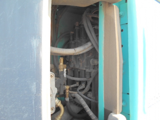 ขายรถขุดเก่าญี่ปุ่น kobelco sk135 yy04 รถสวยจริง รถมาถึงเมืองไทยเร็วๆนี้ สนใจติดต่อสอบถาม 092-3309229 อีด