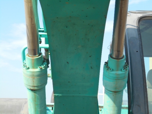 ขายรถขุดเก่าญี่ปุ่น kobelco sk135 yy04 รถสวยจริง รถมาถึงเมืองไทยเร็วๆนี้ สนใจติดต่อสอบถาม 092-3309229 อีด