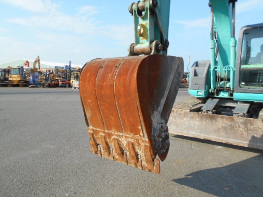 ขายรถขุดเก่าญี่ปุ่น kobelco sk135 yy04 รถสวยจริง รถมาถึงเมืองไทยเร็วๆนี้ สนใจติดต่อสอบถาม 092-3309229 อีด