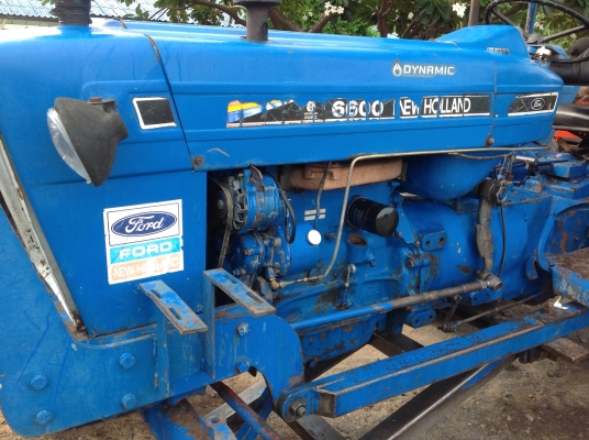 ขาย FORD 77  เครื่องT3 ใบดันหน้า ผาน7 พร้อมเล่ม