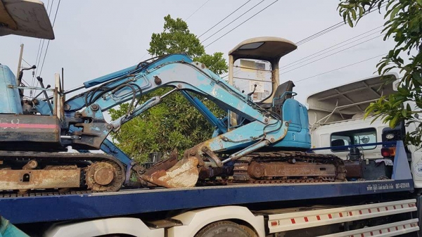 ขายด่วนรถแบคโฮมิสซูMM40SRแทคหล็กหู้มยางเทียบเท่าPC40รถนอกสถาพดีเพิ่งนำเข้ามาใหม่ยังไม่เคยใช้งานในเมืองไทยเลย