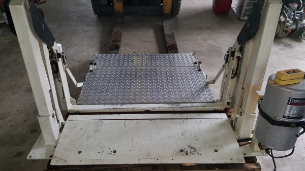 ฝาท้ายไฮดรอลิค  300 กิโล