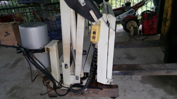 ฝาท้ายไฮดรอลิค  300 กิโล