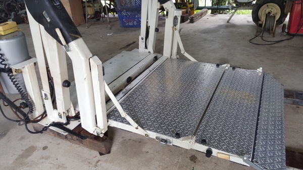 ฝาท้ายไฮดรอลิค  300 กิโล