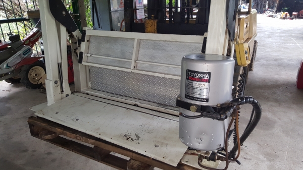 ฝาท้ายไฮดรอลิค  300 กิโล