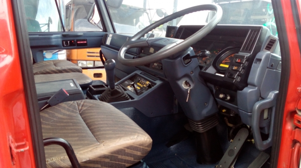 หัวเก๋ง rocky จากญี่ปุ่น สภาพสวยมากเป็นรถดับเพลิง