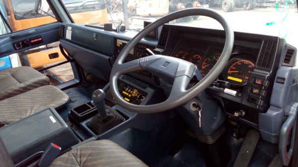 หัวเก๋ง rocky จากญี่ปุ่น สภาพสวยมากเป็นรถดับเพลิง