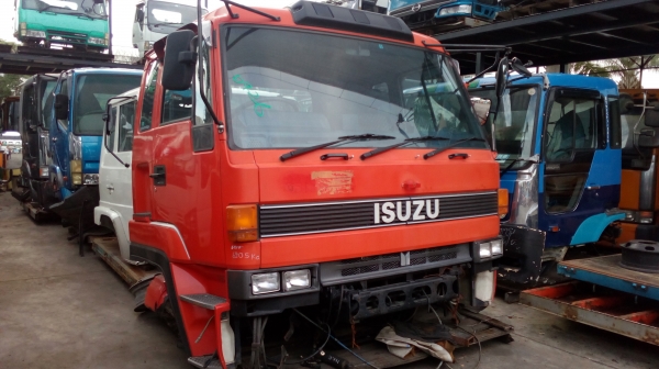 หัวเก๋ง rocky จากญี่ปุ่น สภาพสวยมากเป็นรถดับเพลิง