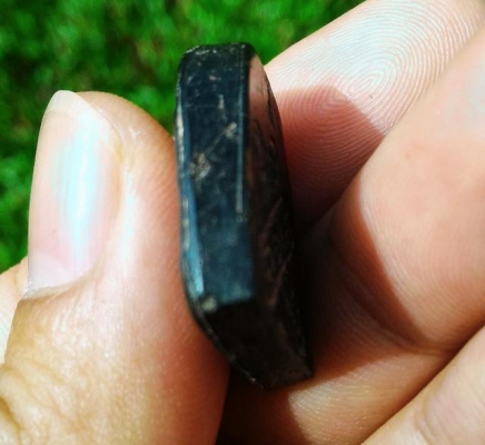 พระปิดตาเนื้อว่านเก่า หลังยันต์สวย ลงรักดำหายากแล้วครับ