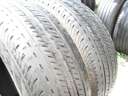 ขายยาง BRIDGESTONE Duravis R611 ปี15 1เส้น ปี14 1เส้น (1คู่) 215-65-16 ราคา 1,800