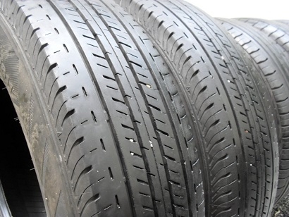 ขายยาง BRIDGESTONE Duravis 195R15 ปี13 (1คู่) ราคา 1,200