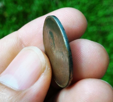 หลวงปู่ฝั้น อาจาโร เหรียญเก่าสวย ออกวัน16 ม.ค. 2520 หายากแล้วครับ