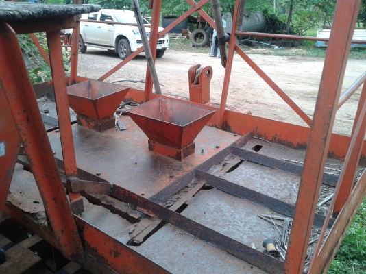 ขายเครื่องปลูกอ้อยร่องคู่50เซน ของกลกิจ ขายเครื่องปลูกอ้อยร่องคู่50เซน ของกลกิจ