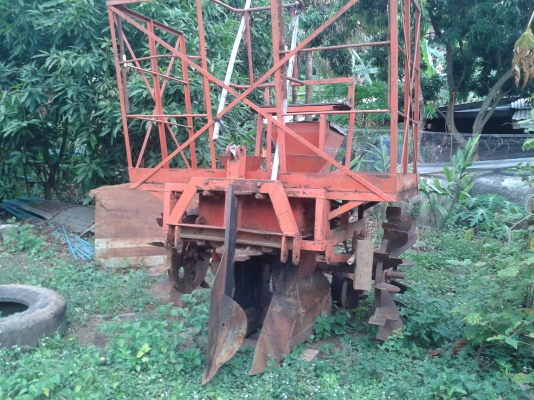 ขายเครื่องปลูกอ้อยร่องคู่50เซน ของกลกิจ ขายเครื่องปลูกอ้อยร่องคู่50เซน ของกลกิจ