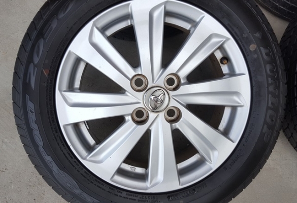 ขายล้อTOYOTA New VIOS ยางปี 16 4 ล้อ