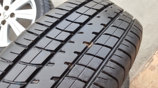 ขายล้อTOYOTA New VIOS ยางปี 16 4 ล้อ